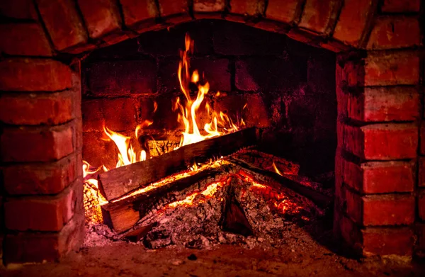 Otoño Invierno Chimenea Ardiente Acogedor Concepto Noche Cerca Primer Plano —  Fotos de Stock