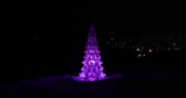 Décorations Noël Sapin Debout Sur Neige Avec Beau Fond Décoré — Video