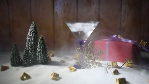 Cóctel Invierno Bebida Alcohólica Escena Nieve Con Tema Navidad Ideas — Vídeos de Stock