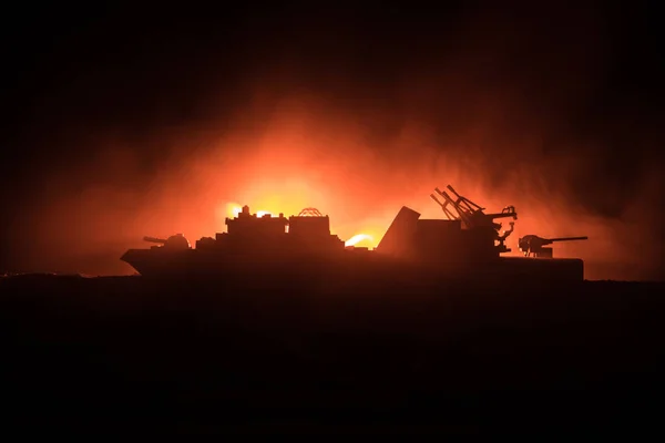 Scena Battaglia Marina Silhouette Nave Guerra Militare Sfondo Cielo Scuro — Foto Stock