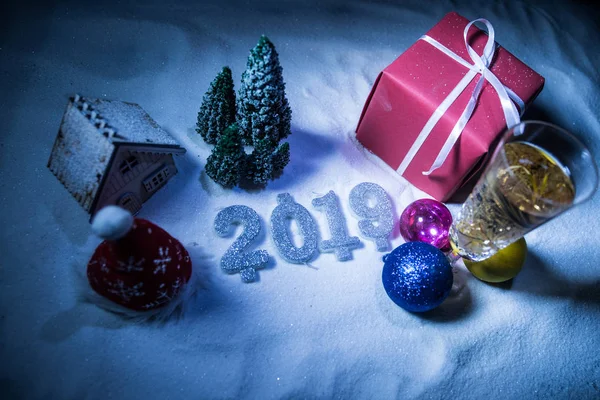 Copo Champanhe Com Decoração Natal Bebida Álcool Férias Inverno Tradicional — Fotografia de Stock