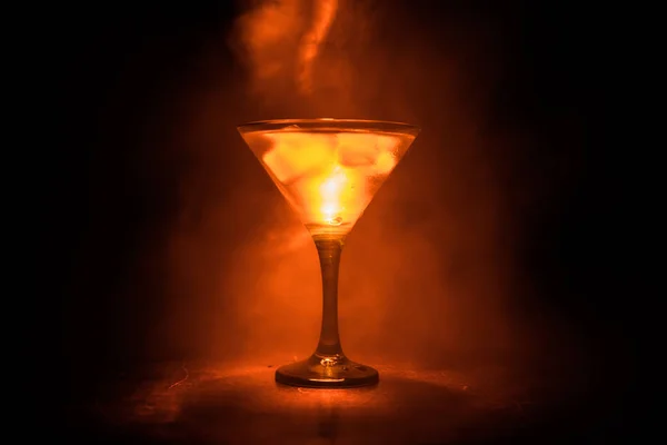 Martini Fire Concept Glass Famous Cocktail Martini Burning Fire Dark — Stock Photo, Image