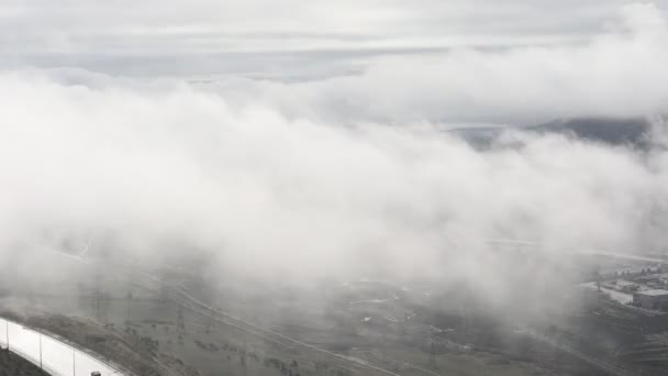 Panorama Mlhavé Zimní Krajina Horách Sněhu Kamení Krásná Krajina Zimní — Stock video