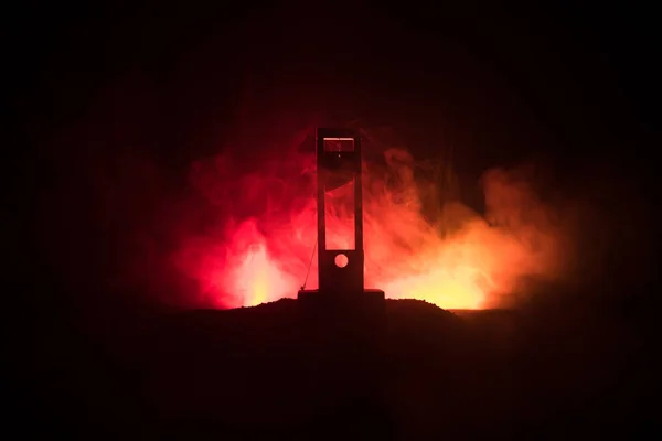 Ужасный Вид Гильотину Крупный План Гильотины Темном Туманном Фоне Концепция — стоковое фото
