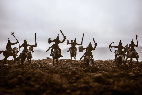Middeleeuwse Slag Scène Met Cavalerie Infanterie Silhouetten Van Figuren Als — Stockfoto