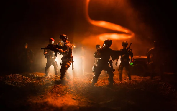 Conceito Guerra Cena Batalha Fundo Céu Nevoeiro Guerra Silhuetas Combate — Fotografia de Stock