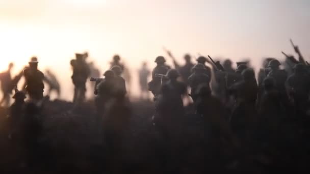 Battle Scène Militaire Silhouettes Vechten Scène Oorlog Mist Hemelachtergrond Wereldoorlog — Stockvideo