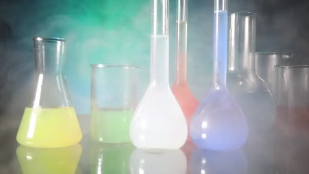 Farmacia Química Tema Frasco Vidrio Prueba Con Solución Laboratorio Investigación — Vídeos de Stock
