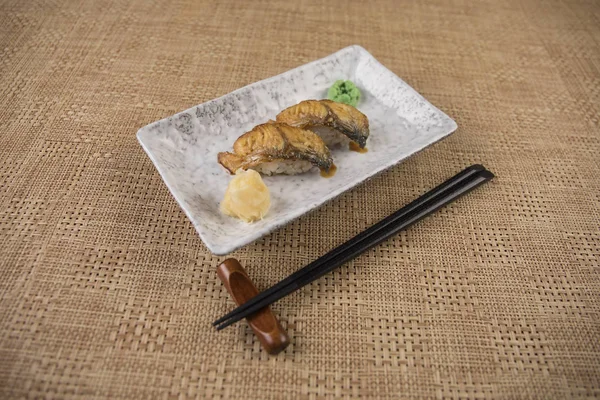 Vista Cerca Del Plato Con Comida Japonesa Interior Japón Comida —  Fotos de Stock