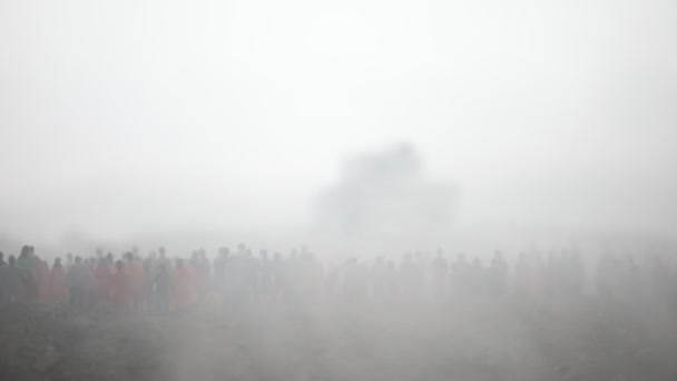 Battle Scène Militaire Silhouettes Vechten Scène Oorlog Mist Hemelachtergrond Wereldoorlog — Stockvideo