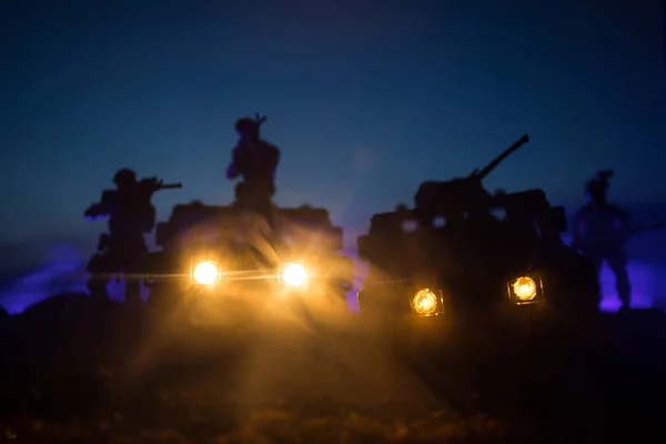 Conceito Guerra Cena Batalha Fundo Céu Nevoeiro Guerra Silhuetas Combate — Fotografia de Stock