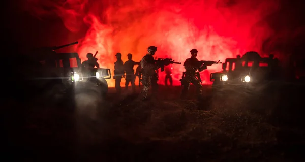 Concepto Guerra Escena Batalla Fondo Del Cielo Niebla Guerra Siluetas —  Fotos de Stock