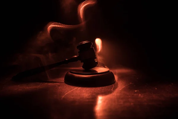 Tema Legii Ciocanul Judecătorului Biroul Lemn Lady Justice Statuia Gavel — Fotografie, imagine de stoc