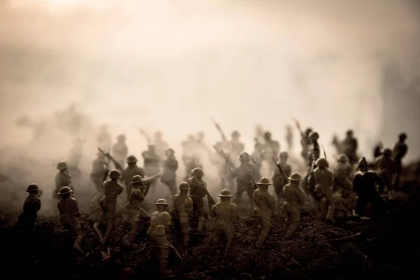 Kampfszene Militärische Silhouetten Kampfszene Auf Krieg Nebel Himmel Hintergrund Weltkriegssoldaten — Stockfoto