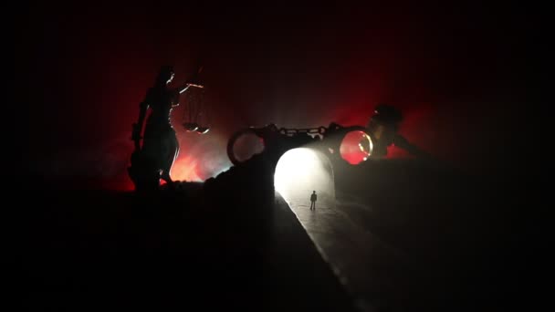 Derecho Jurídico Concepto Delito Hombre Solo Parado Medio Carretera Una — Vídeo de stock