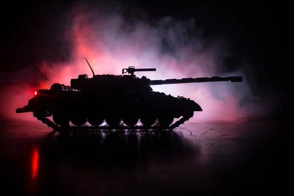 Kriegskonzept Militärische Silhouetten Kampfszene Auf Kriegsnebel Himmel Hintergrund Silhouette Von — Stockfoto
