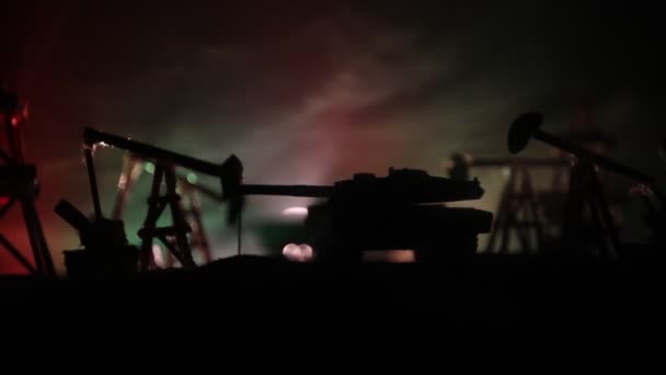 Artwork Decoratie Olieoorlog Concept Militaire Silhouetten Olieveld Met Pompen Rigs — Stockvideo