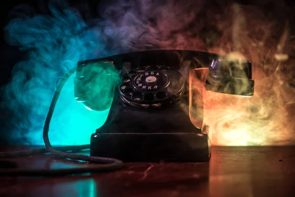 Viejo Teléfono Negro Sobre Tabla Madera Vieja Con Arte Fondo — Foto de Stock