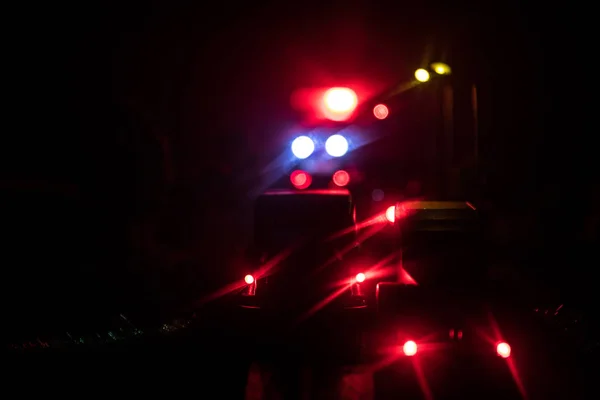 Iluminación Del Coche Policía Noche Durante Accidente Carretera Decoración Mesa —  Fotos de Stock