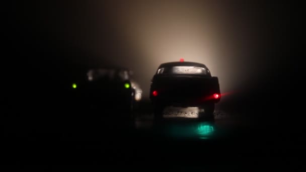 Coches Policía Por Noche Con Niebla Fondo 911 Autos Policiales — Vídeo de stock