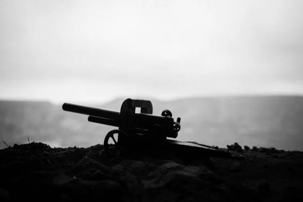 Battle Scene Silhouette Old Field Gun Standing Field Ready Fire — Stock Photo, Image