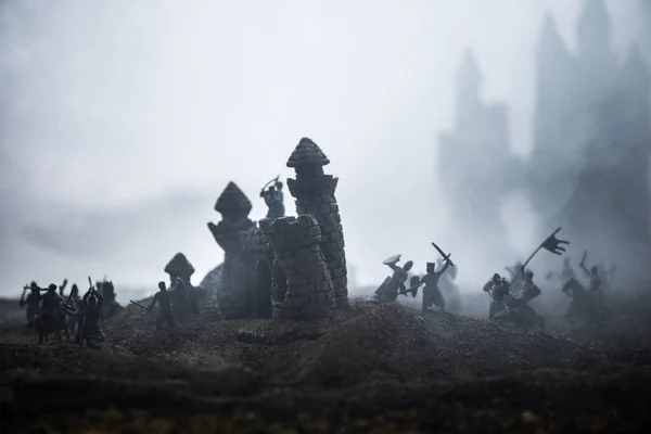 Escena Batalla Medieval Con Caballería Infantería Siluetas Figuras Como Objetos — Foto de Stock