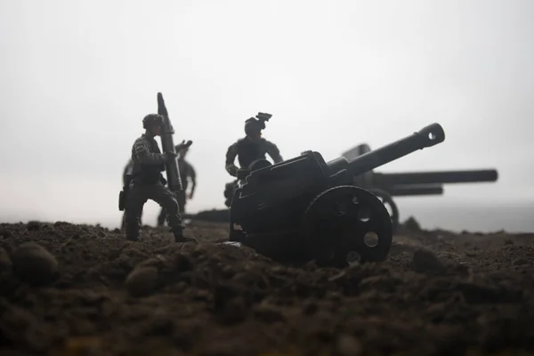 Cena Batalha Silhueta Arma Campo Velha Campo Pronto Para Disparar — Fotografia de Stock