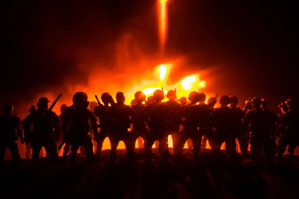 Полиция Борьбе Беспорядками Подает Сигнал Готовой Концепция Государственной Власти Полиция — стоковое фото