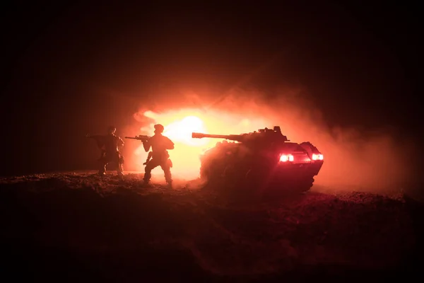 Kriegskonzept Militärische Silhouetten Kampfszene Auf Kriegsnebel Himmel Hintergrund Silhouette Von — Stockfoto