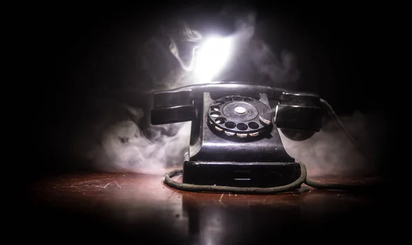 Viejo Teléfono Negro Sobre Tabla Madera Vieja Con Arte Fondo —  Fotos de Stock