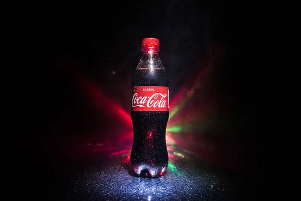 Baku Azerbaigian Aprile 2018 Coca Cola Classic Bottiglia Plastica Fondo — Foto Stock