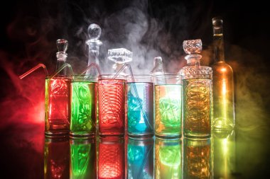 barda limon ile renkli çekim koleksiyonu; kireç ile alkol mini kokteyl atıcılar seti;