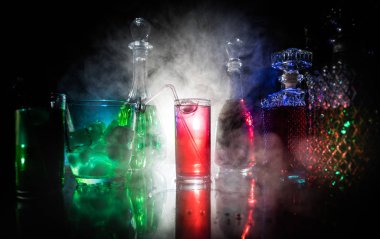 barda limon ile renkli çekim koleksiyonu; kireç ile alkol mini kokteyl atıcılar seti;