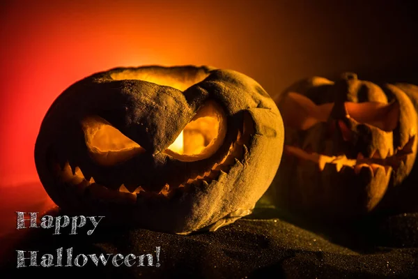 Calabaza de Halloween. Decoración tradicional de vacaciones. Útil como tarjeta de felicitación — Foto de Stock