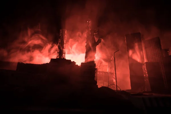 Leere Straßen Der Verbrannten Stadt Flammen Boden Und Flammen Der — Stockfoto