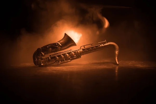 Musikkonzept Saxophon Jazzinstrument Altgoldene Saxofon Miniatur Mit Farbig Getöntem Licht — Stockfoto