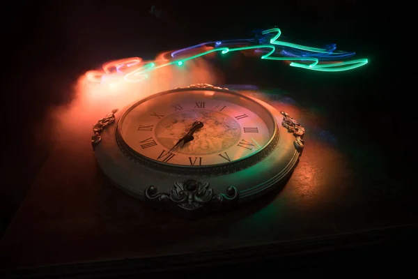 Concept Temps Grande Horloge Ronde Vintage Sur Table Bois Avec — Photo