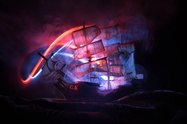 Чорний Силует Піратського Корабля Вночі Нічна Сцена Піратського Корабля Привида — стокове фото