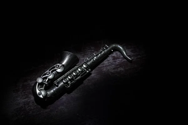 Concepto Musical Instrumento Jazz Saxofónico Alto Saxo Dorado Miniatura Con —  Fotos de Stock
