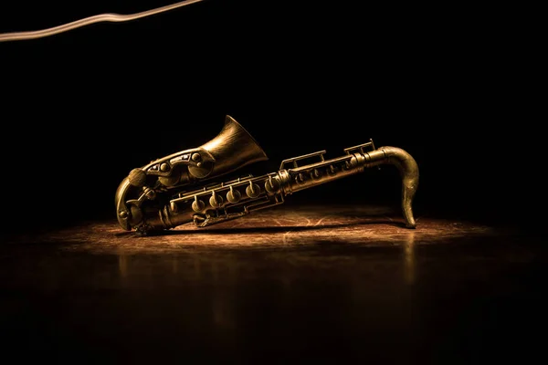 Conceito Musical Instrumento Jazz Saxofónico Alto Ouro Sax Miniatura Com — Fotografia de Stock