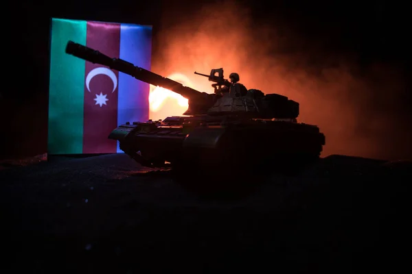 Azeri Hadsereg Koncepció Páncélozott Jármű Sziluettje Azerbajdzsáni Zászló Ellen Kreatív — Stock Fotó
