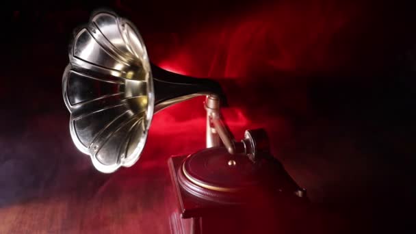 Close Beelden Van Vintage Vinyl Draaitafel Zwarte Achtergrond Met Achtergrondverlichting — Stockvideo