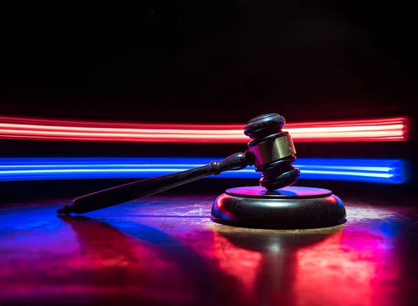 Hukuk Adalet Kavramı Yaratıcı Çizim Masası Süslemesi Hakimin Tokmağı Ile — Stok fotoğraf