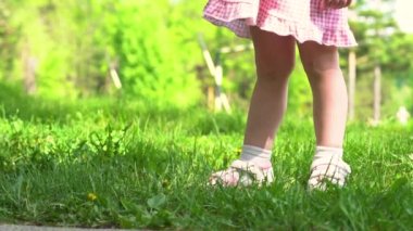 çalışan çocuğun ayak