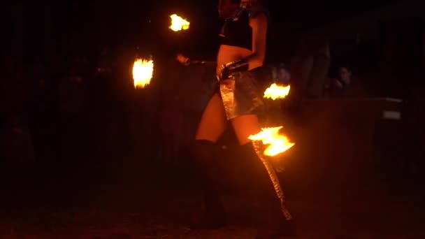 Berdsk Rosja Czerwiec 2018 Fire Show Ulicy — Wideo stockowe
