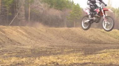 Novokuzneck, Rusya - 21.04.2018: motocross yarışmalar