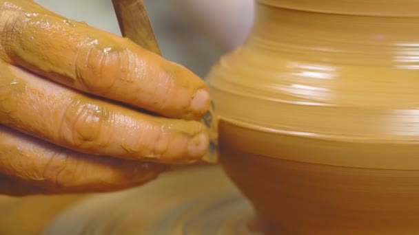 Potter Trabalha Com Argila — Vídeo de Stock
