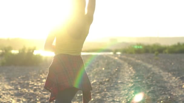 Ragazza Con Cerchio Natura — Video Stock