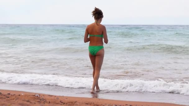 Chica Nadando Mar — Vídeo de stock