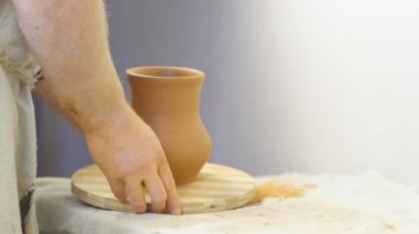 Ürün, holding Potter bu masaya koy